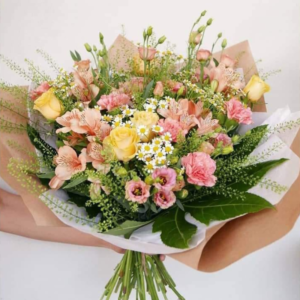 זר פרחים צהוב אביבי