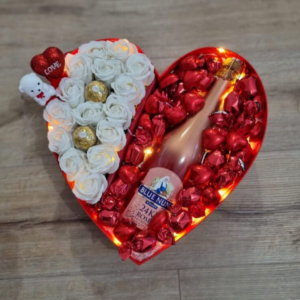 לב אהבה מואר